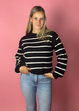 Load image into Gallery viewer, Striped sweater zwart
